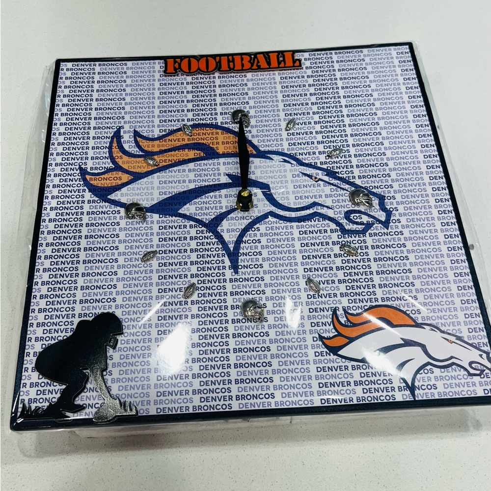 Bronco clock - Picture 2 of 3